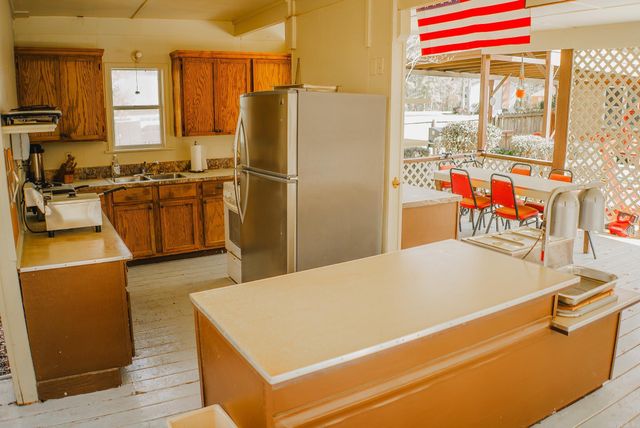 205 Baywood Lane, Monticello, AR 71655