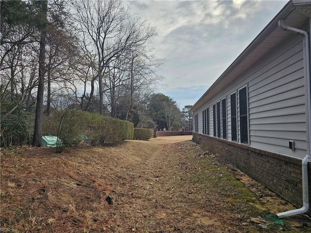 2391 River Club WAY, Hayes, VA 23072