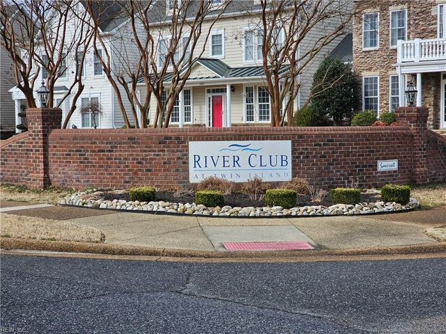 2391 River Club WAY, Hayes, VA 23072