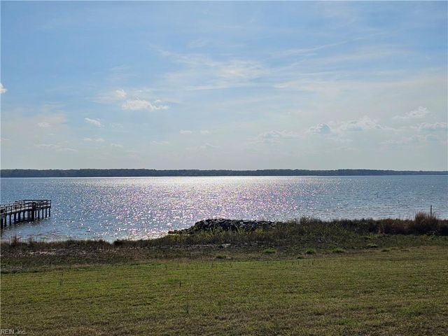 2391 River Club WAY, Hayes, VA 23072