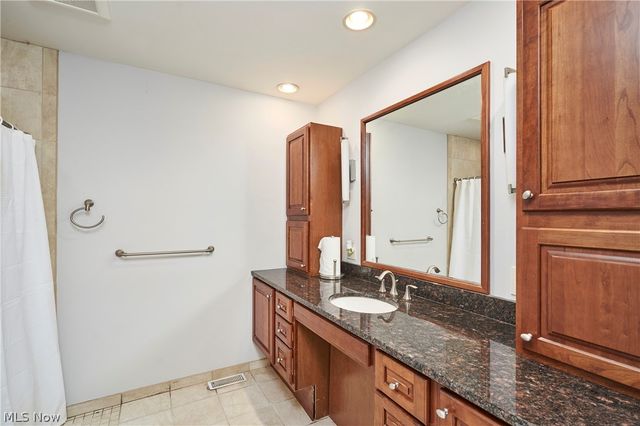 994 Worton Park Drive, Mayfield Village, OH 44143