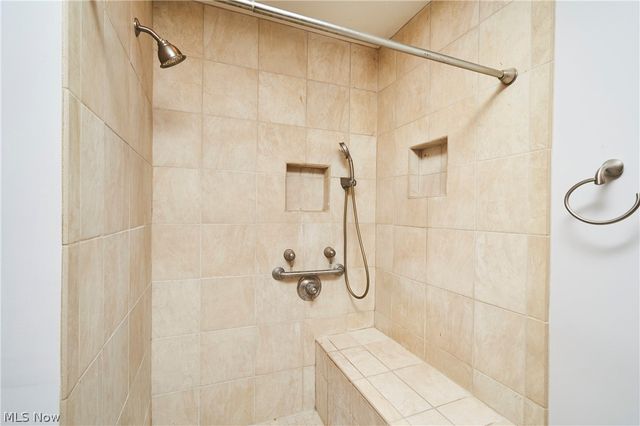 994 Worton Park Drive, Mayfield Village, OH 44143