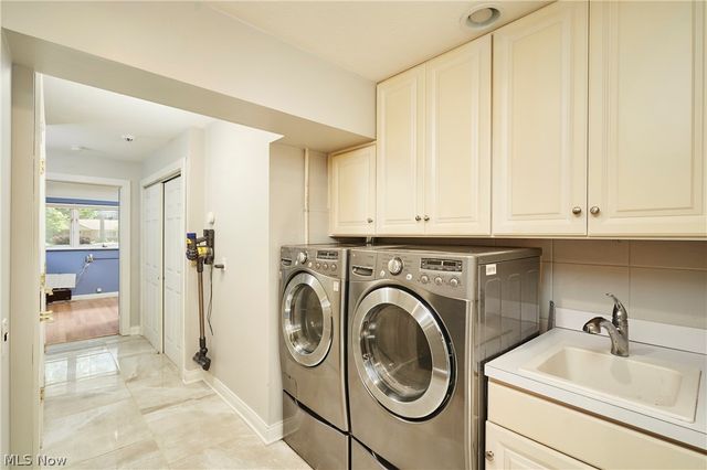 994 Worton Park Drive, Mayfield Village, OH 44143