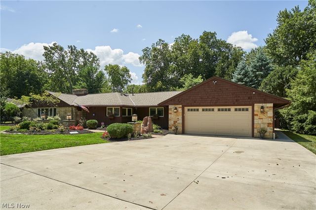 994 Worton Park Drive, Mayfield Village, OH 44143