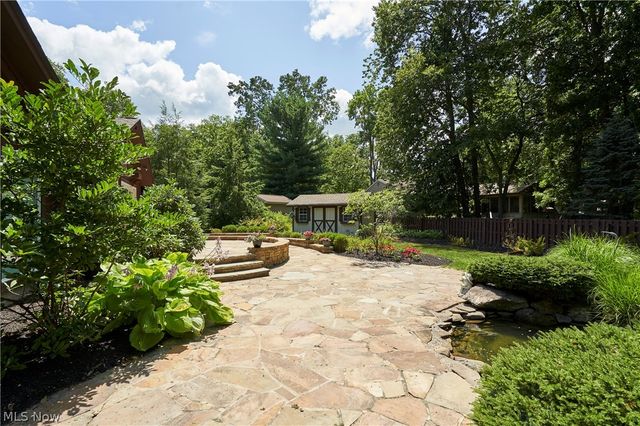 994 Worton Park Drive, Mayfield Village, OH 44143