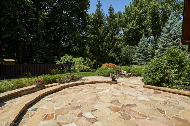 994 Worton Park Drive, Mayfield Village, OH 44143