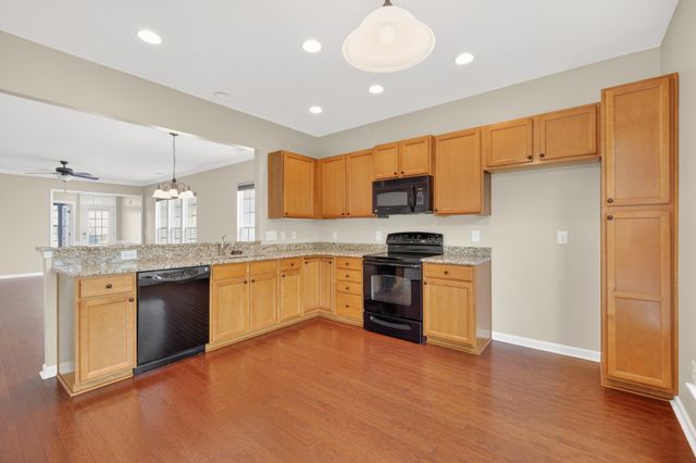 188 Old Towne Dr, Mount Juliet, TN 37122