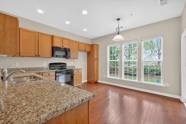 188 Old Towne Dr, Mount Juliet, TN 37122