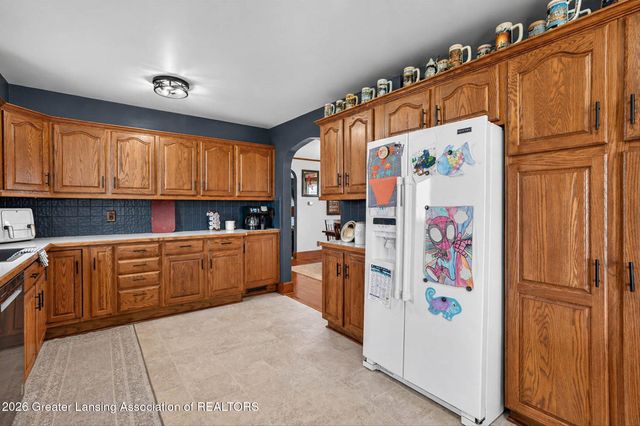7613 Benton Road, Charlotte, MI 48813