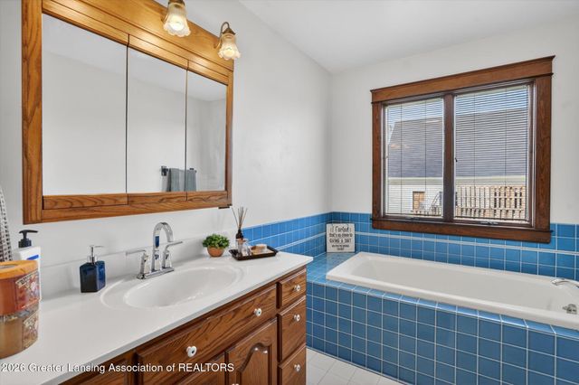7613 Benton Road, Charlotte, MI 48813