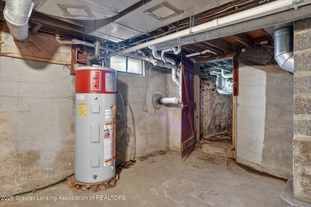 7613 Benton Road, Charlotte, MI 48813