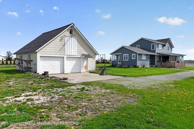 7613 Benton Road, Charlotte, MI 48813