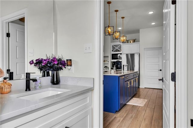 113 John Russell Dr, Portland, TX 78374