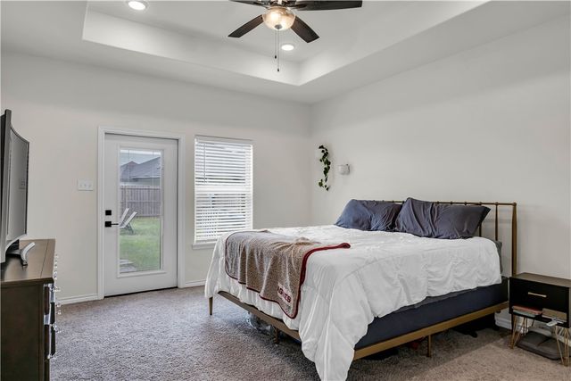 113 John Russell Dr, Portland, TX 78374