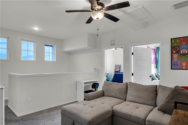 113 John Russell Dr, Portland, TX 78374