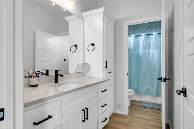 113 John Russell Dr, Portland, TX 78374