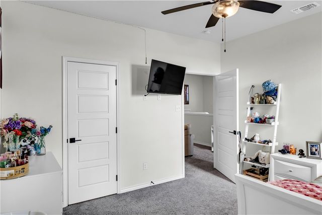 113 John Russell Dr, Portland, TX 78374