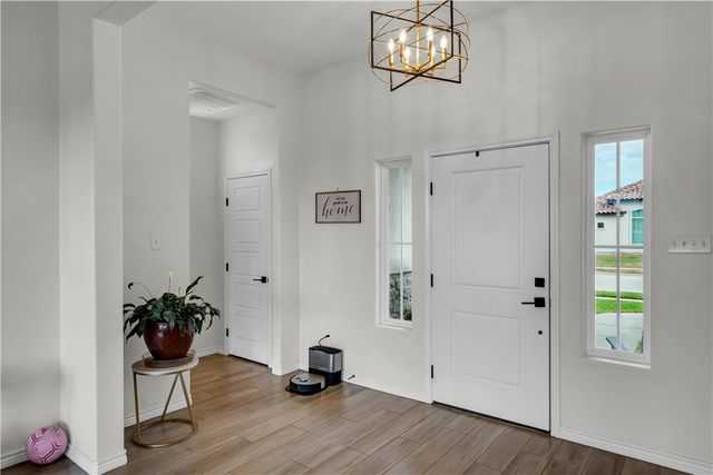 113 John Russell Dr, Portland, TX 78374