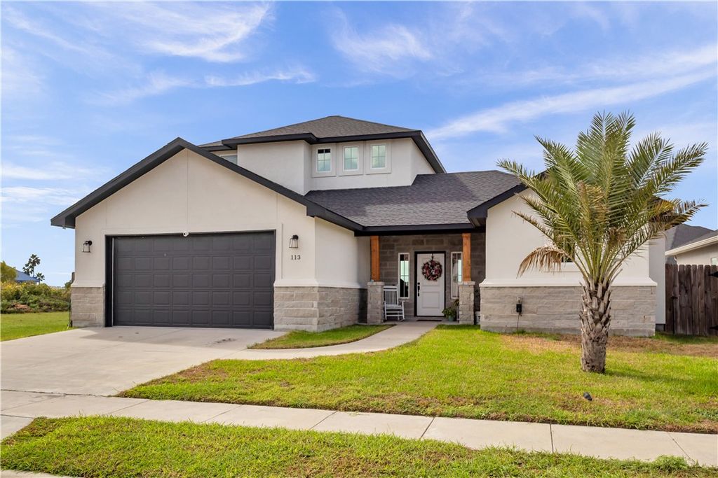 113 John Russell Dr, Portland, TX 78374