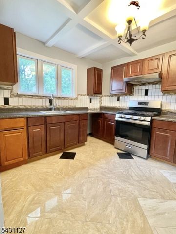 544 Mountain Ave, North Plainfield Boro, NJ 07062