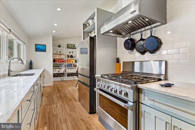 207 MANSGROVE RD, Princeton, NJ 08540