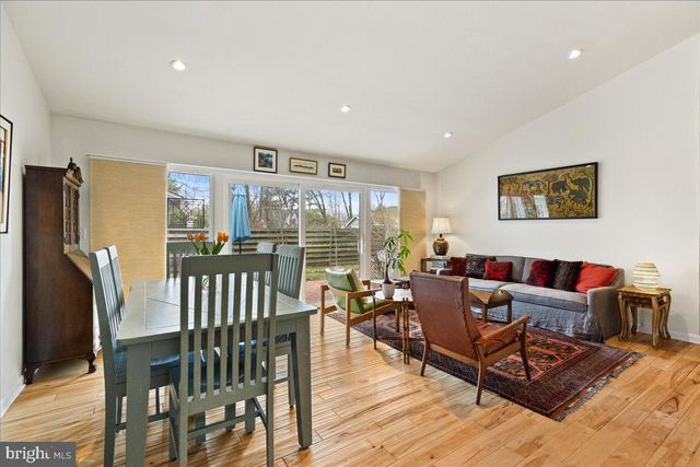 207 MANSGROVE RD, Princeton, NJ 08540