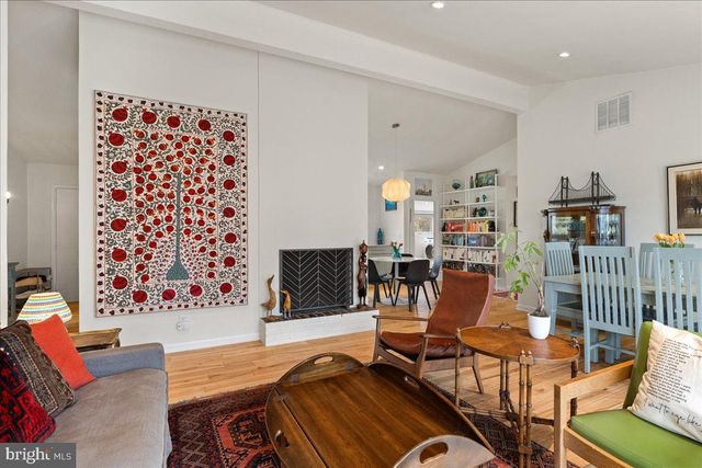 207 MANSGROVE RD, Princeton, NJ 08540