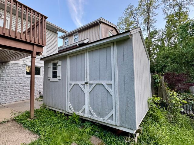 128 W Walnut Street, Southgate, KY 41071