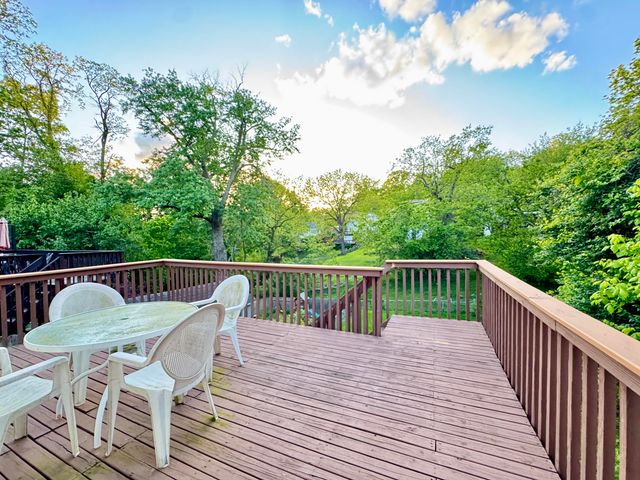 128 W Walnut Street, Southgate, KY 41071