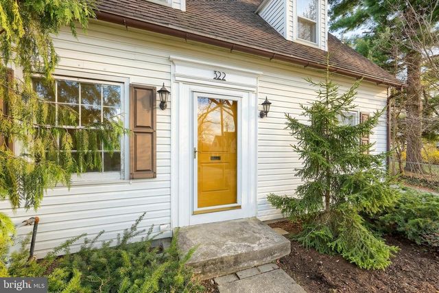 322 CRESTON RD, York, PA 17403