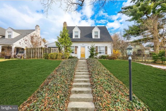 322 CRESTON RD, York, PA 17403