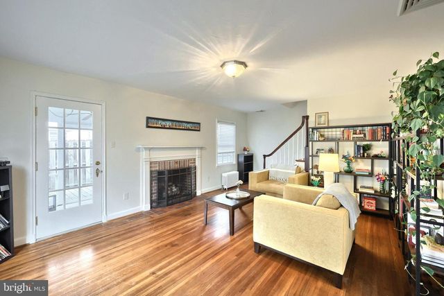 322 CRESTON RD, York, PA 17403