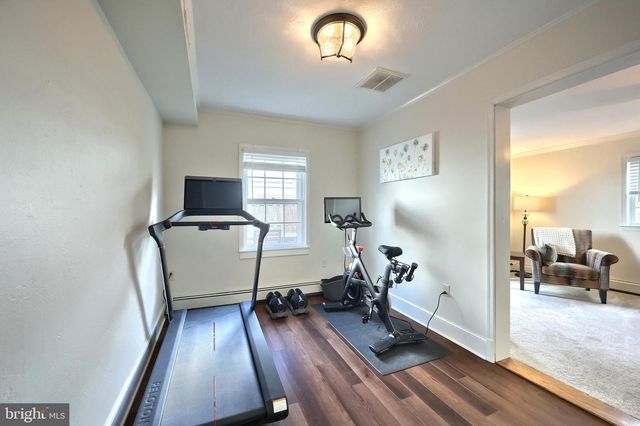 322 CRESTON RD, York, PA 17403