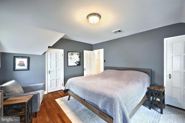 322 CRESTON RD, York, PA 17403