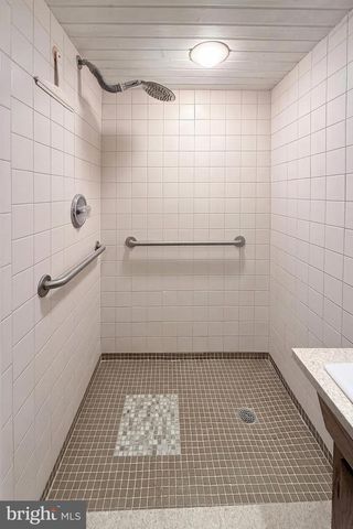 322 CRESTON RD, York, PA 17403