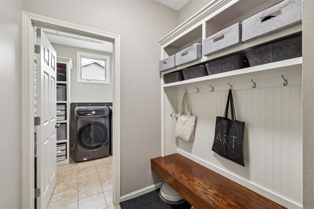 959 204th Place, Pella, IA 50219