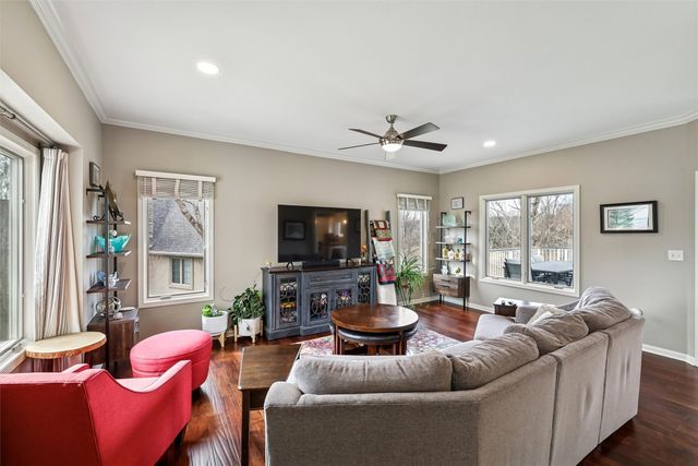 959 204th Place, Pella, IA 50219