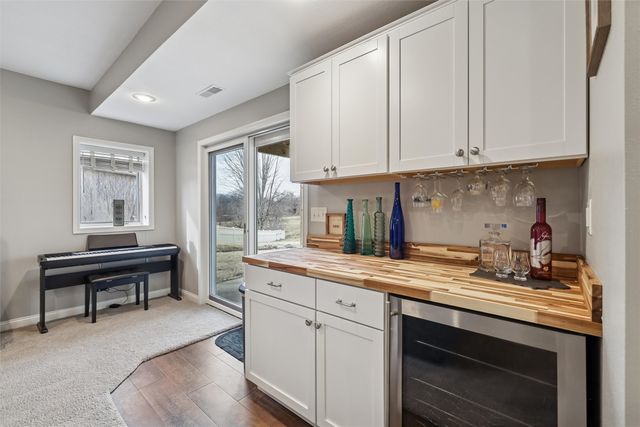 959 204th Place, Pella, IA 50219