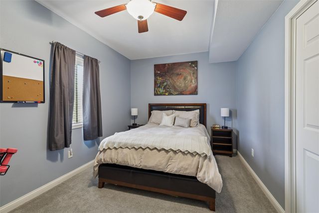 959 204th Place, Pella, IA 50219