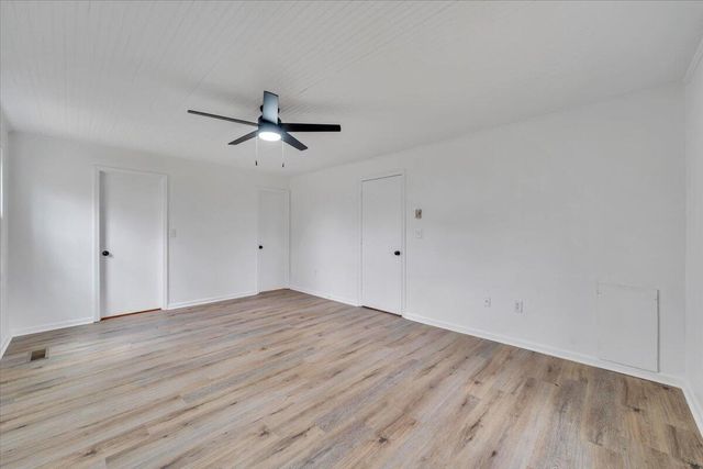 2049 Surrey LN, Roanoke, VA 24012