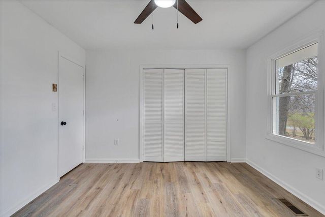 2049 Surrey LN, Roanoke, VA 24012