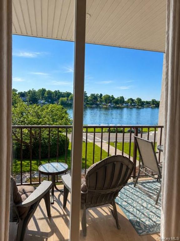 141 E Lake Boulevard H2, Mahopac, NY 10541