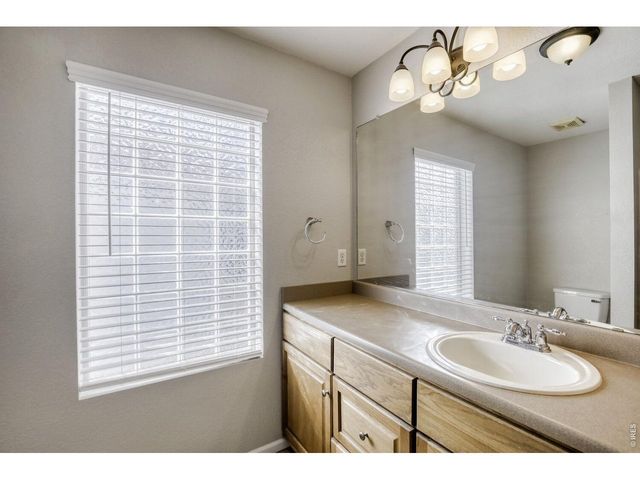 3907 Heatherwood Cir, Johnstown, CO 80534