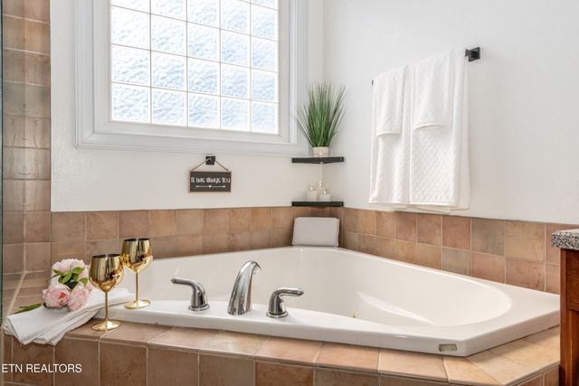 412 Westland Station, Maryville, TN 37801