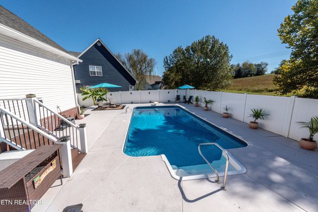 412 Westland Station, Maryville, TN 37801