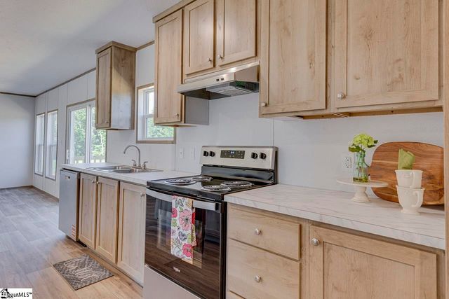 101 Garnet Lane, Easley, SC 29640