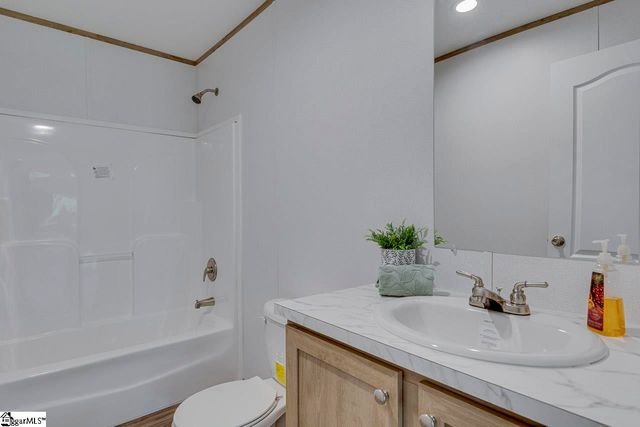 101 Garnet Lane, Easley, SC 29640