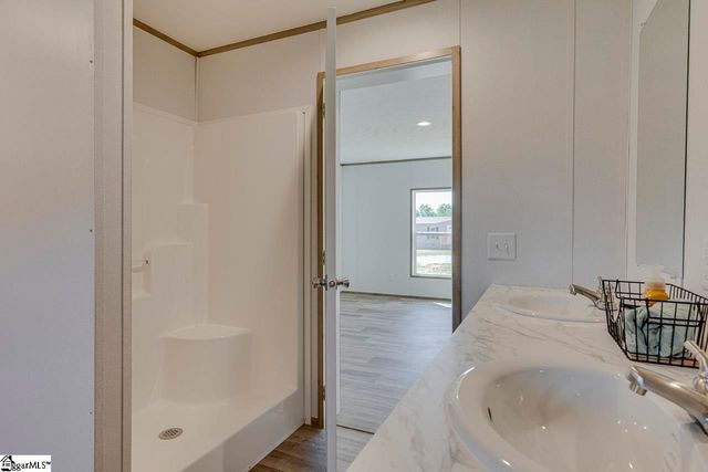 101 Garnet Lane, Easley, SC 29640