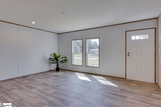 101 Garnet Lane, Easley, SC 29640