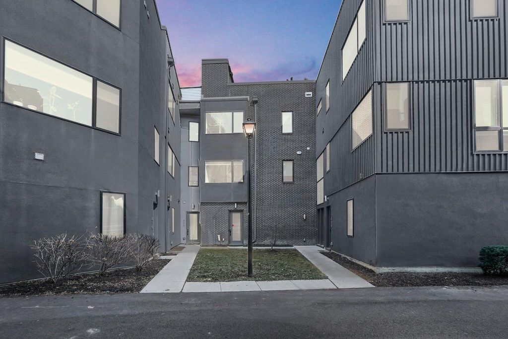 806 Senco Lane, Columbus, OH 43215